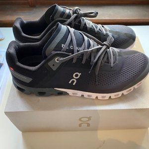 ON Cloudflow Running Shoes BNIB